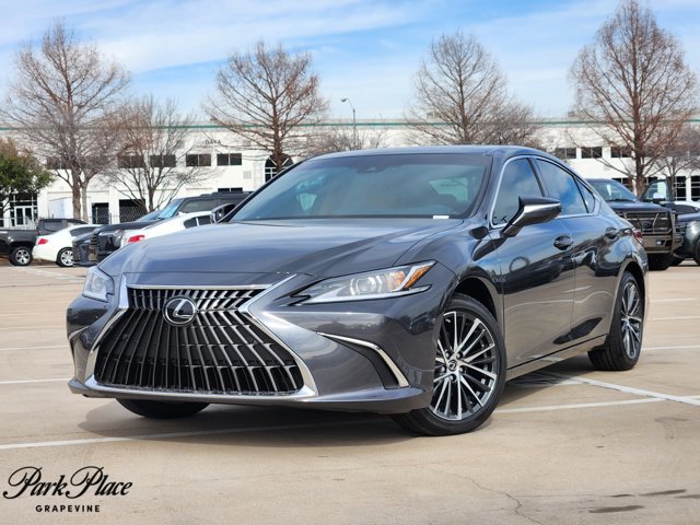 2025 Lexus ES 350's photo