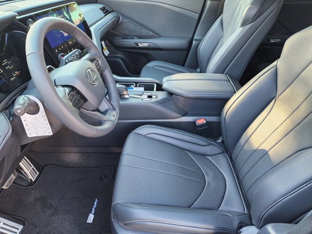 2026 Lexus TX 500h F-Sport Premium - Photo 10