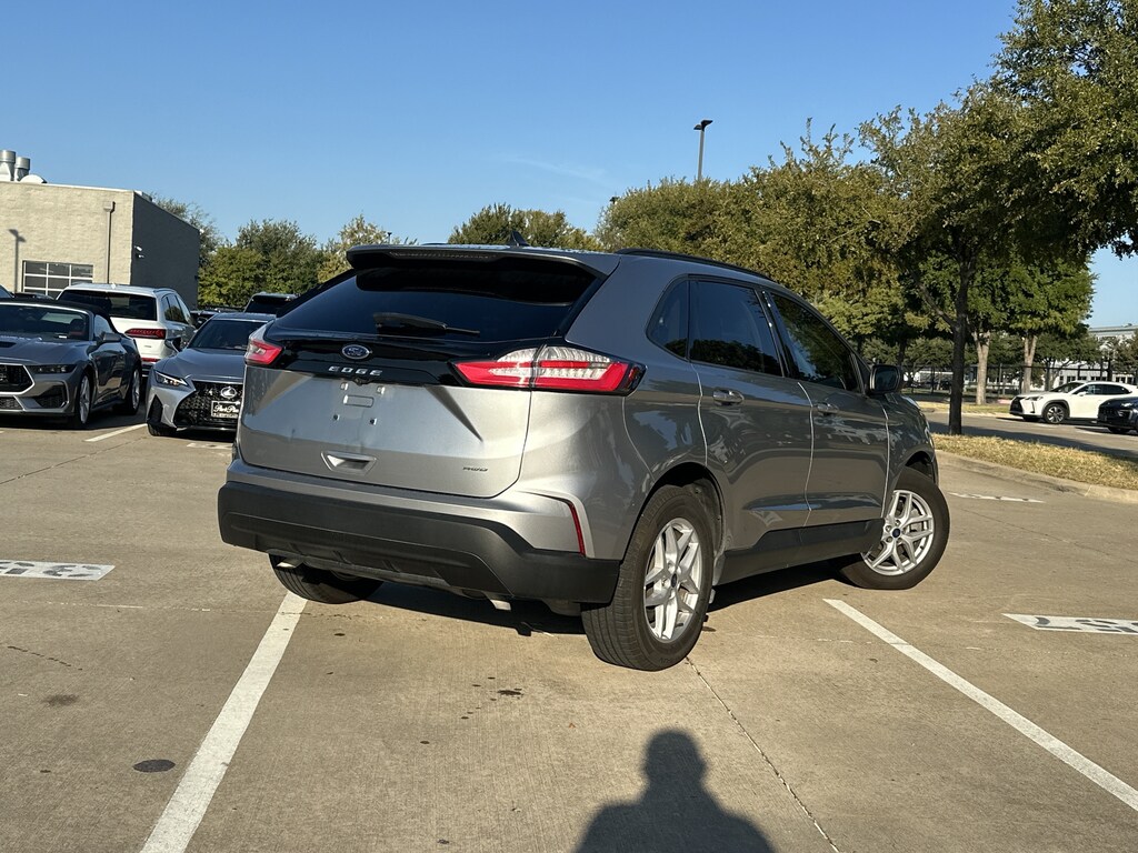 Used 2022 Ford Edge SE SUV