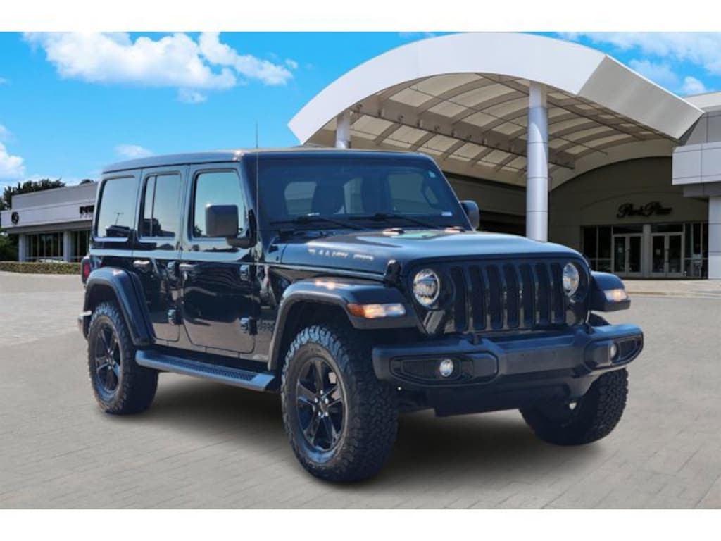 Used 2021 Jeep Wrangler Unlimited Sahara Altitude SUV