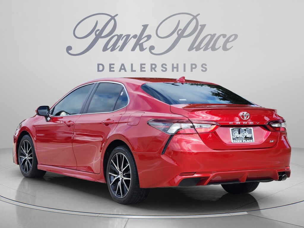 Used 2021 Toyota Camry SE Sedan
