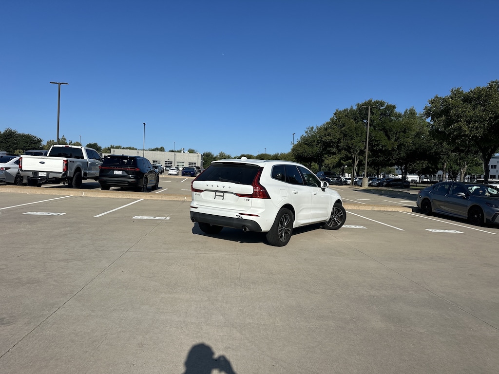 Used 2019 Volvo XC60 Momentum SUV