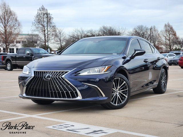 2025 Lexus ES 350's photo
