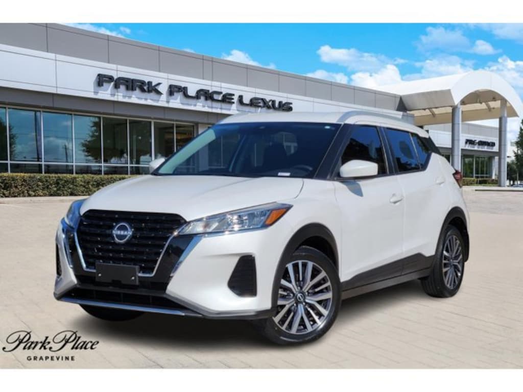Used 2022 Nissan Kicks SV SUV