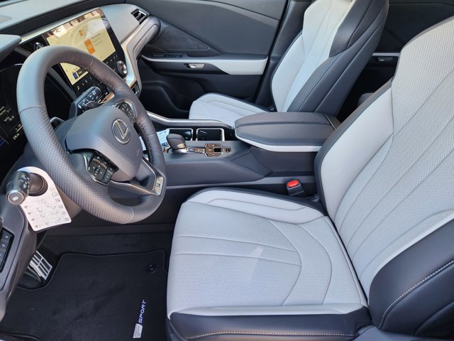 2026 Lexus TX 500h F-Sport Premium - Photo 10