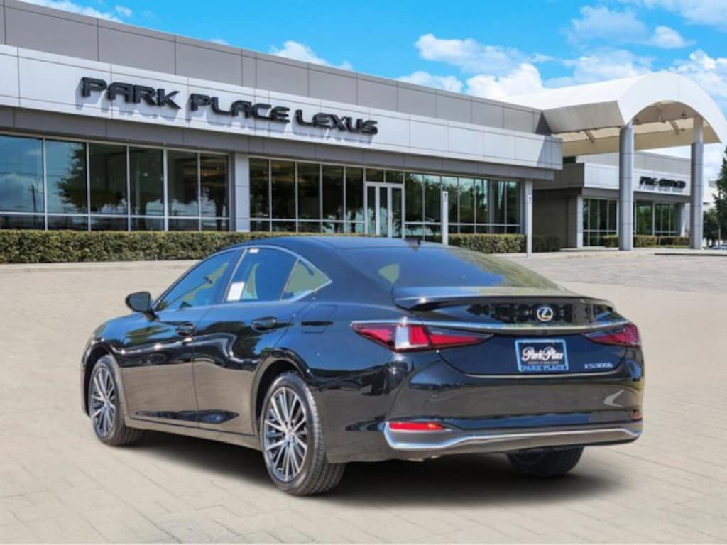 New 2025 Lexus ES 300h Base SEDAN