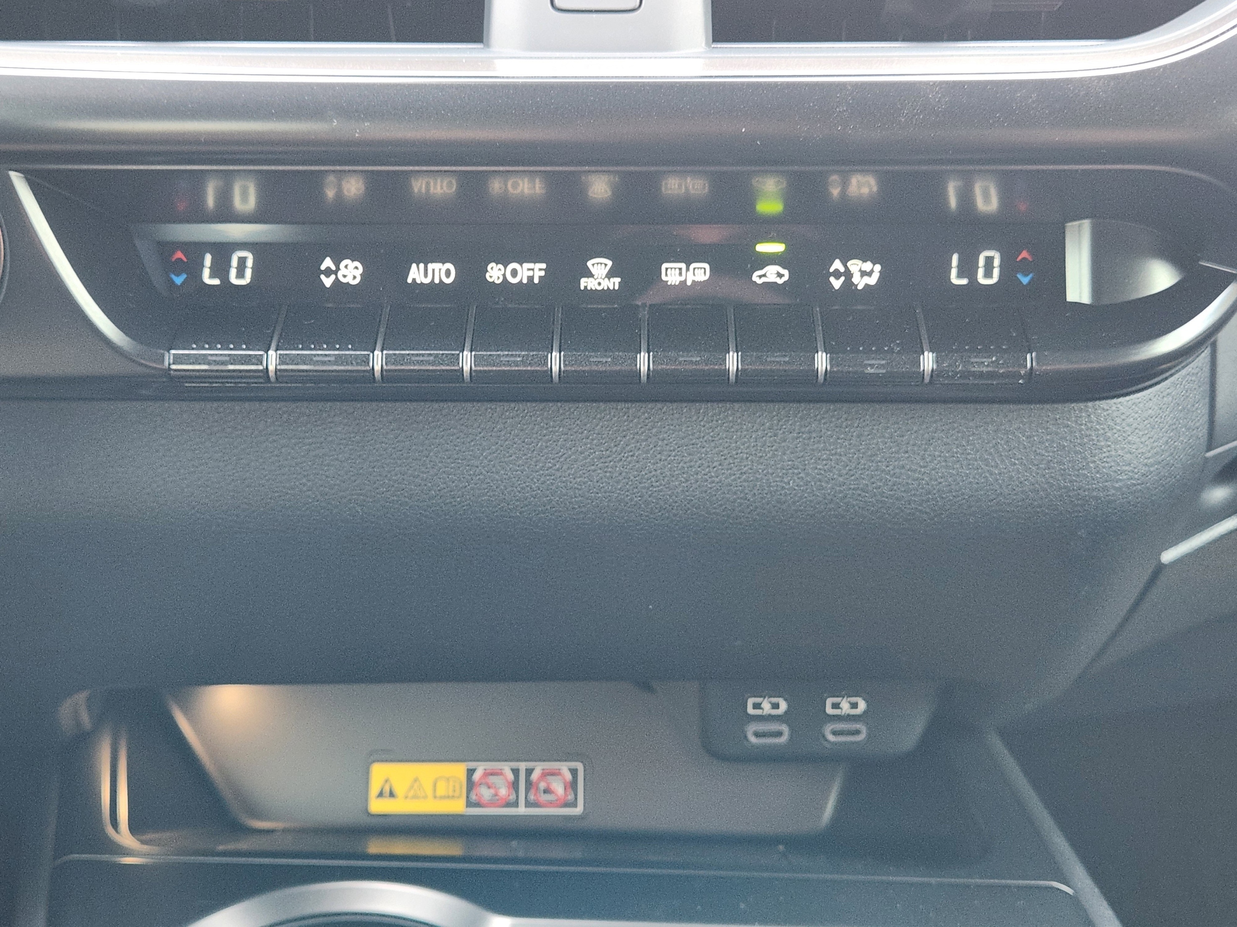 2026 Lexus UX Hybrid 300h F Sport Design - Photo 12
