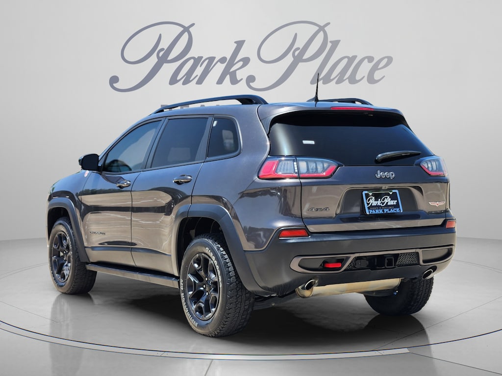 Used 2022 Jeep Cherokee Trailhawk SUV
