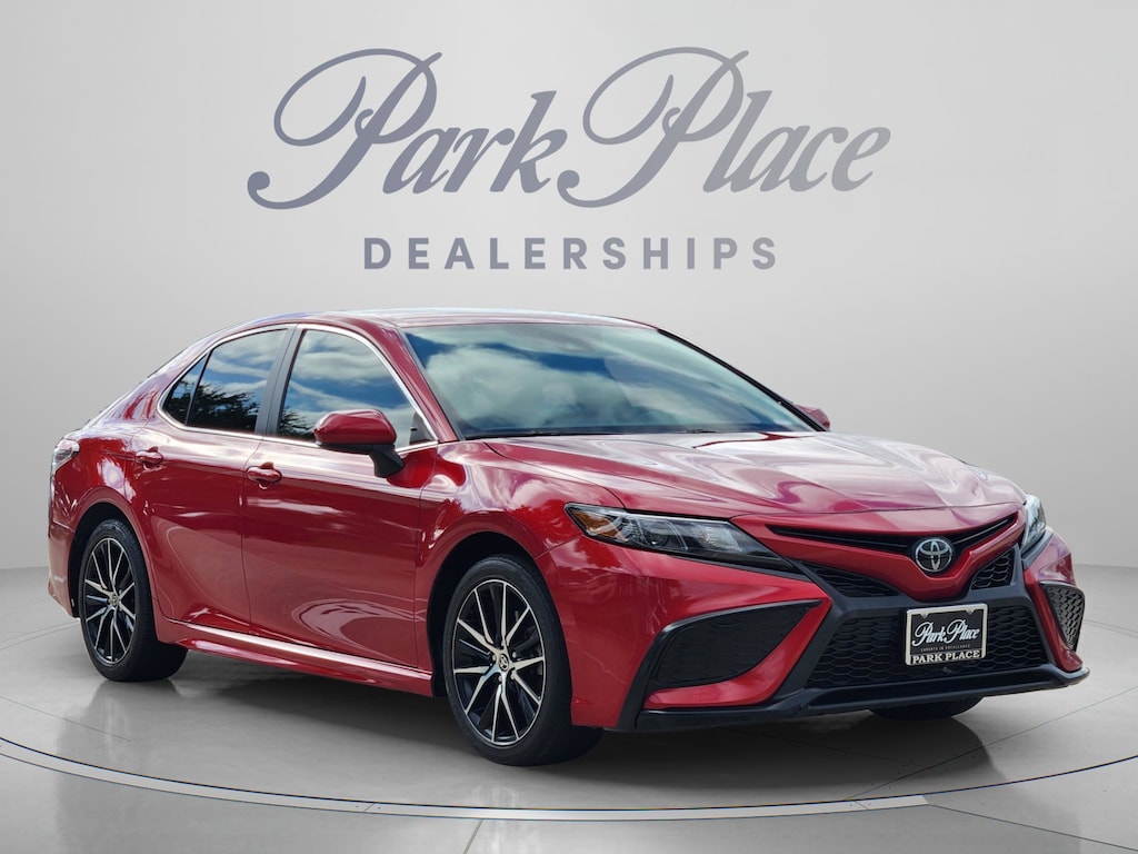 Used 2021 Toyota Camry SE Sedan