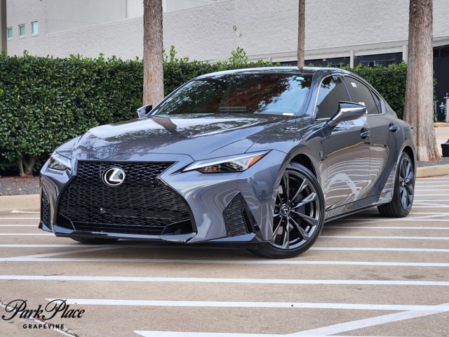2025 Lexus IS 350 F SPORT DESIGN's photo
