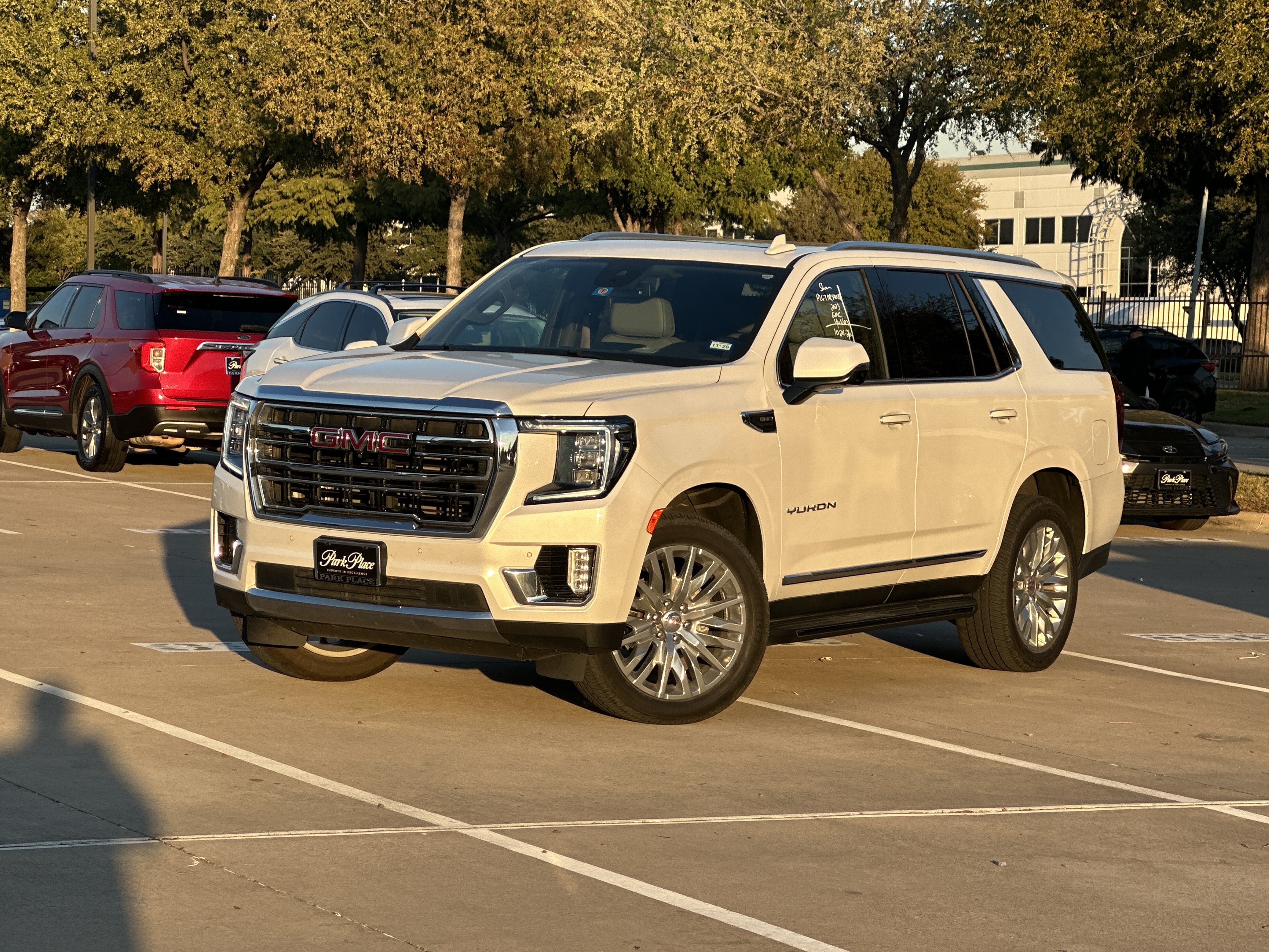 Used 2023 GMC Yukon SLT SUV