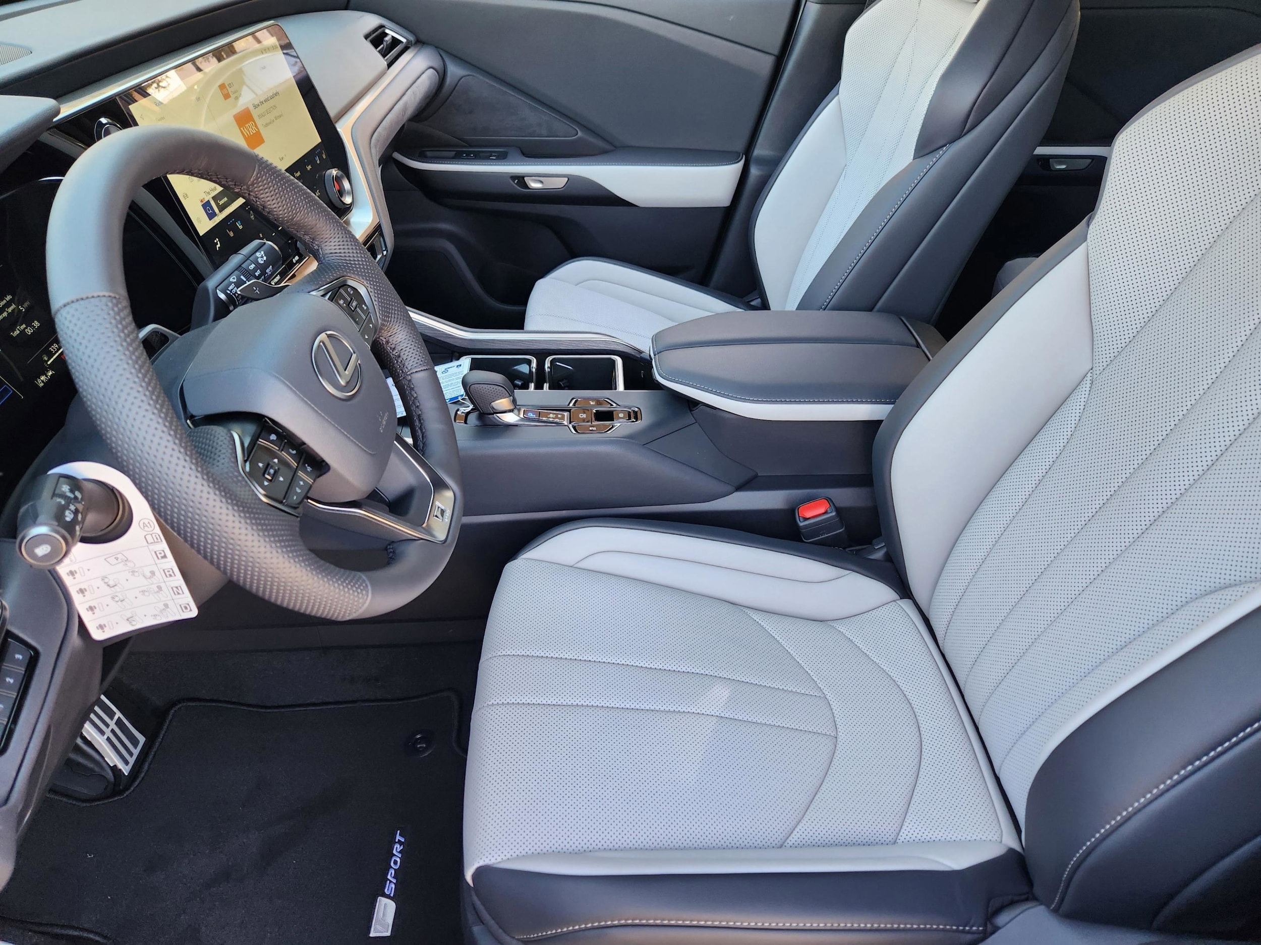 2026 Lexus TX 500h F-Sport Premium - Photo 10