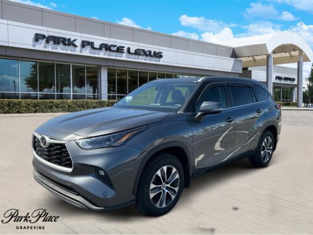 Used 2023 Toyota Highlander XLE SUV