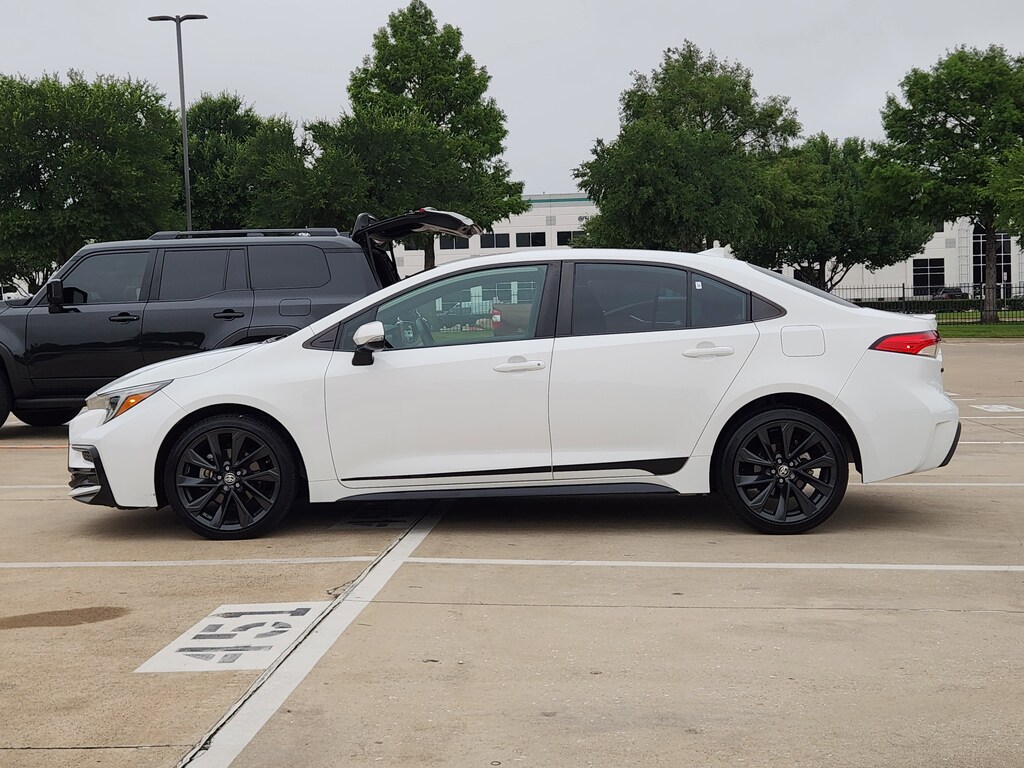 Used 2023 Toyota Corolla SE Sedan