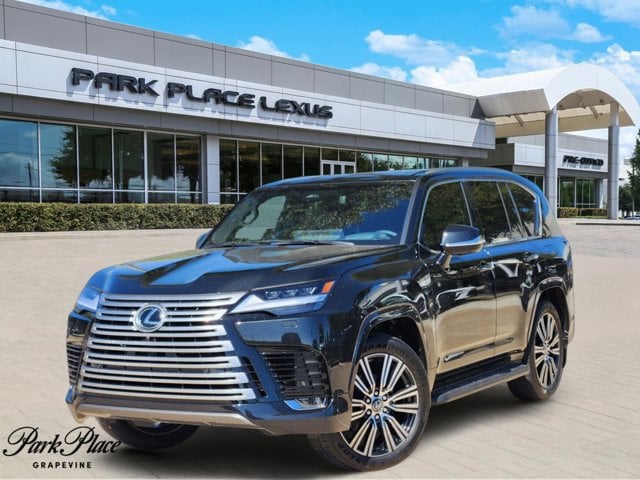 2025 Lexus LX Luxury's photo