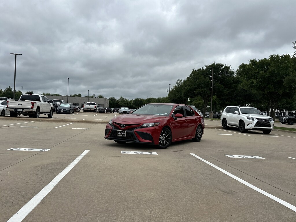 Used 2021 Toyota Camry SE Sedan