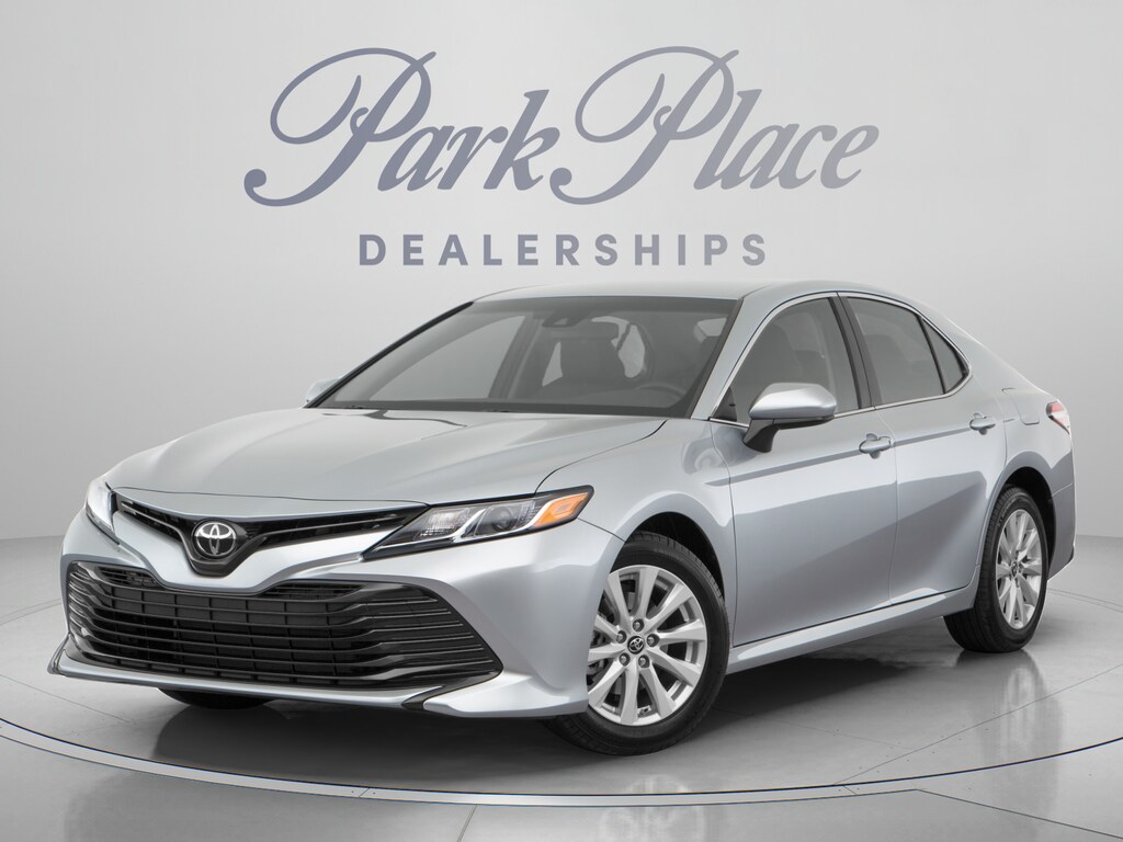 Used 2018 Toyota Camry LE Sedan