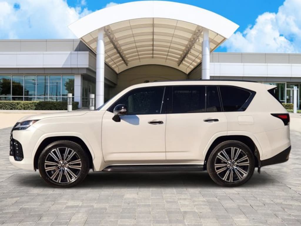 New 2026 Lexus LX 700h Luxury Sport Utility