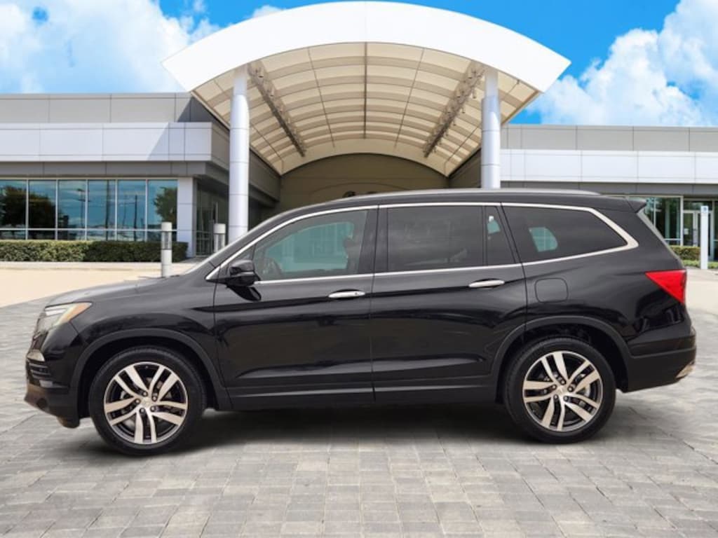 Used 2018 Honda Pilot Touring SUV