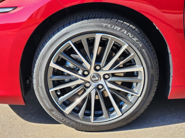 2025 Lexus ES 350 - Photo 8