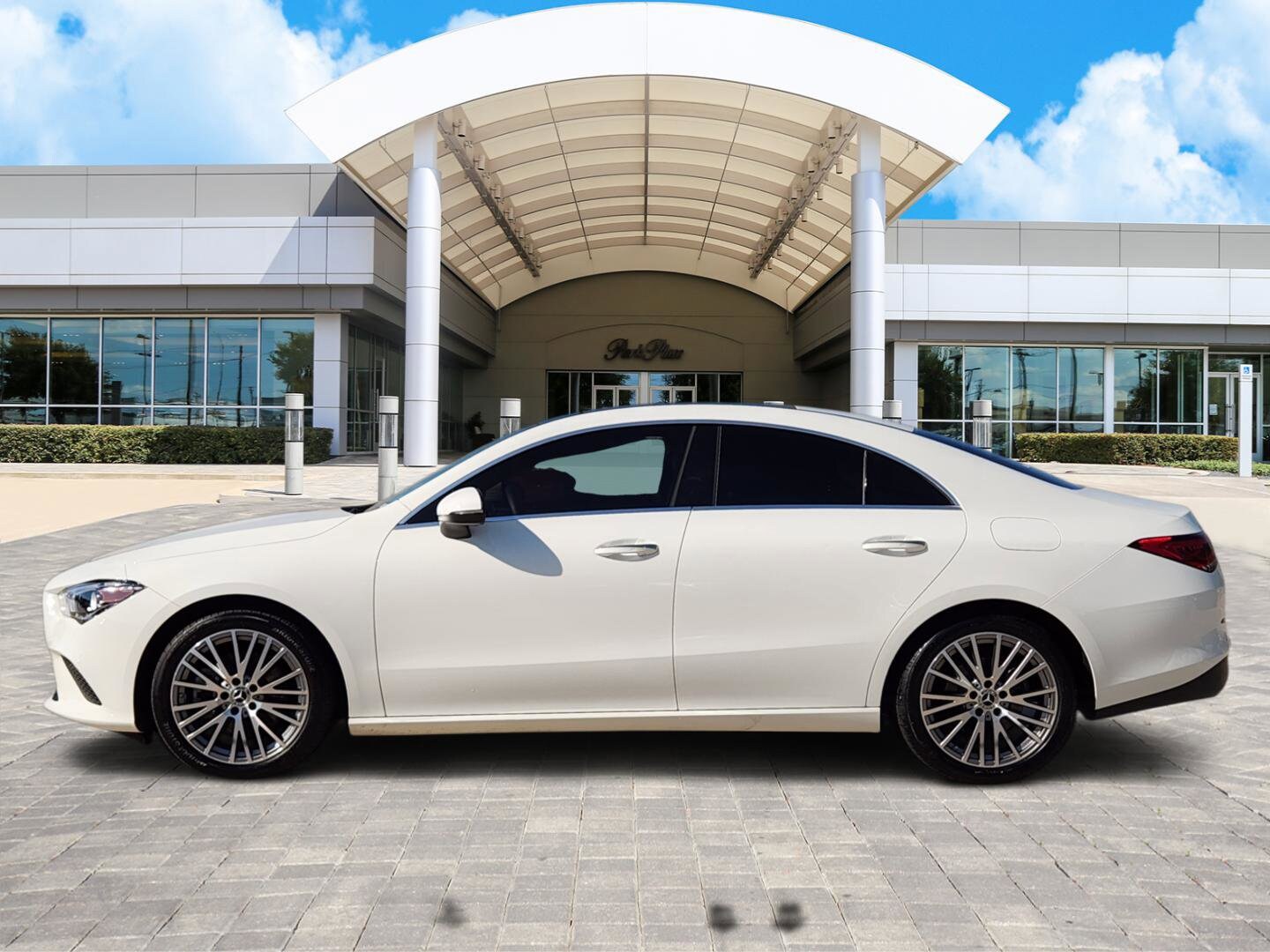 2021 Mercedes Benz CLA 250 photo 3
