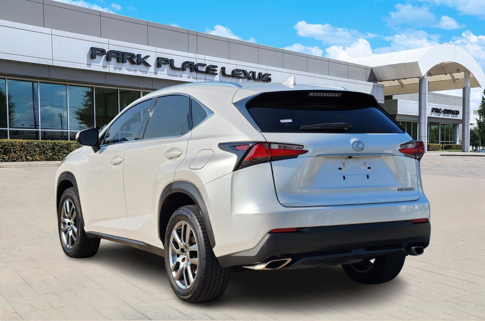 2016 Lexus NX 200t Premium photo 3