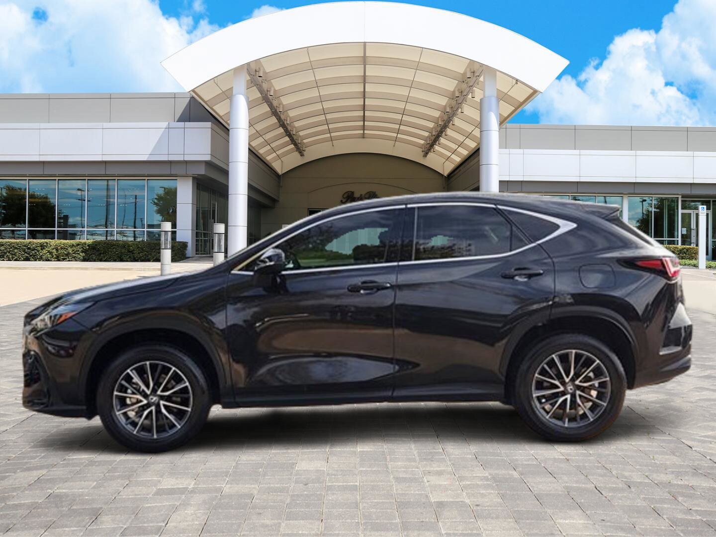 2025 Lexus NX 250 photo 2