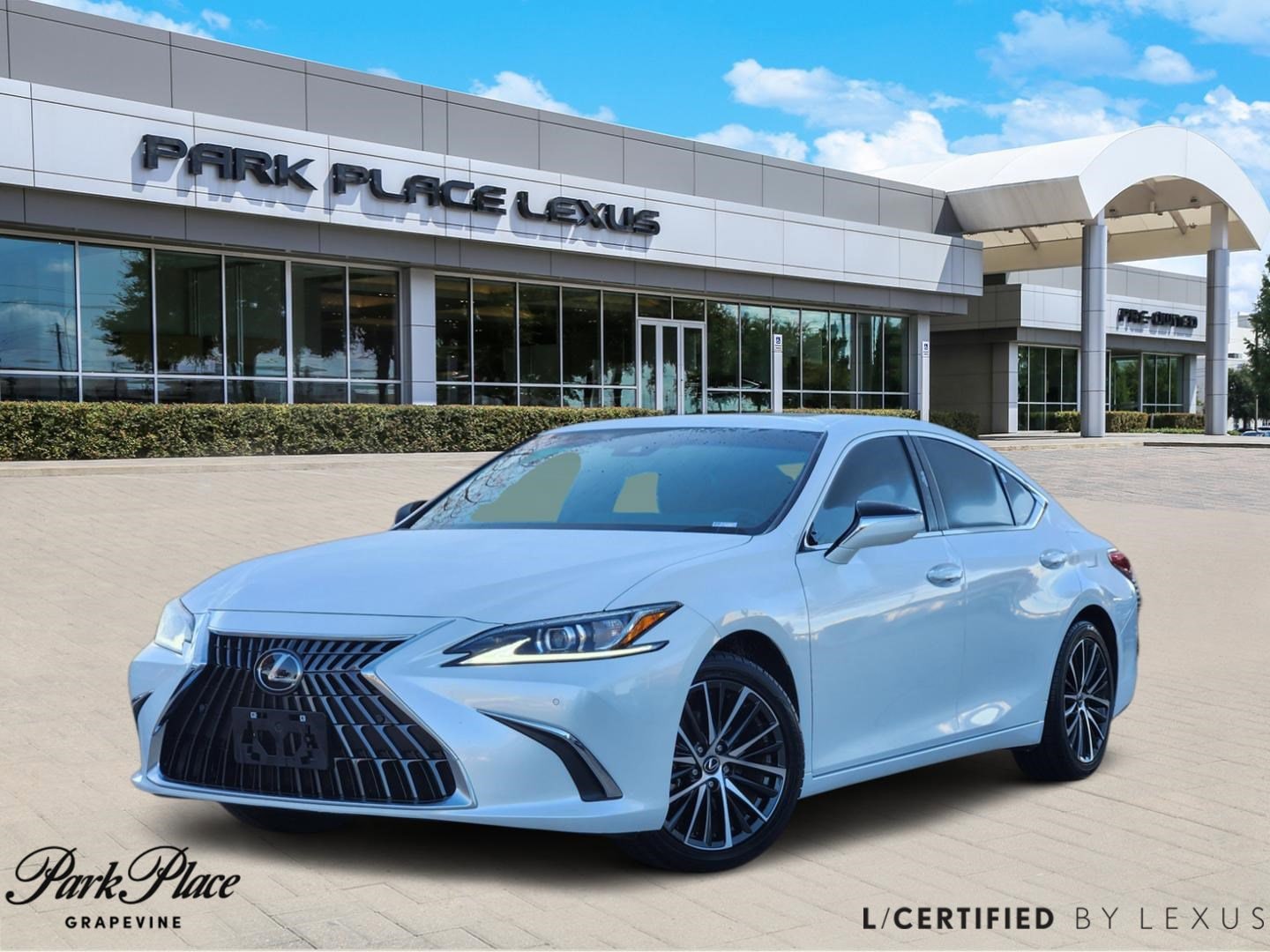 2024 Lexus ES 350's photo