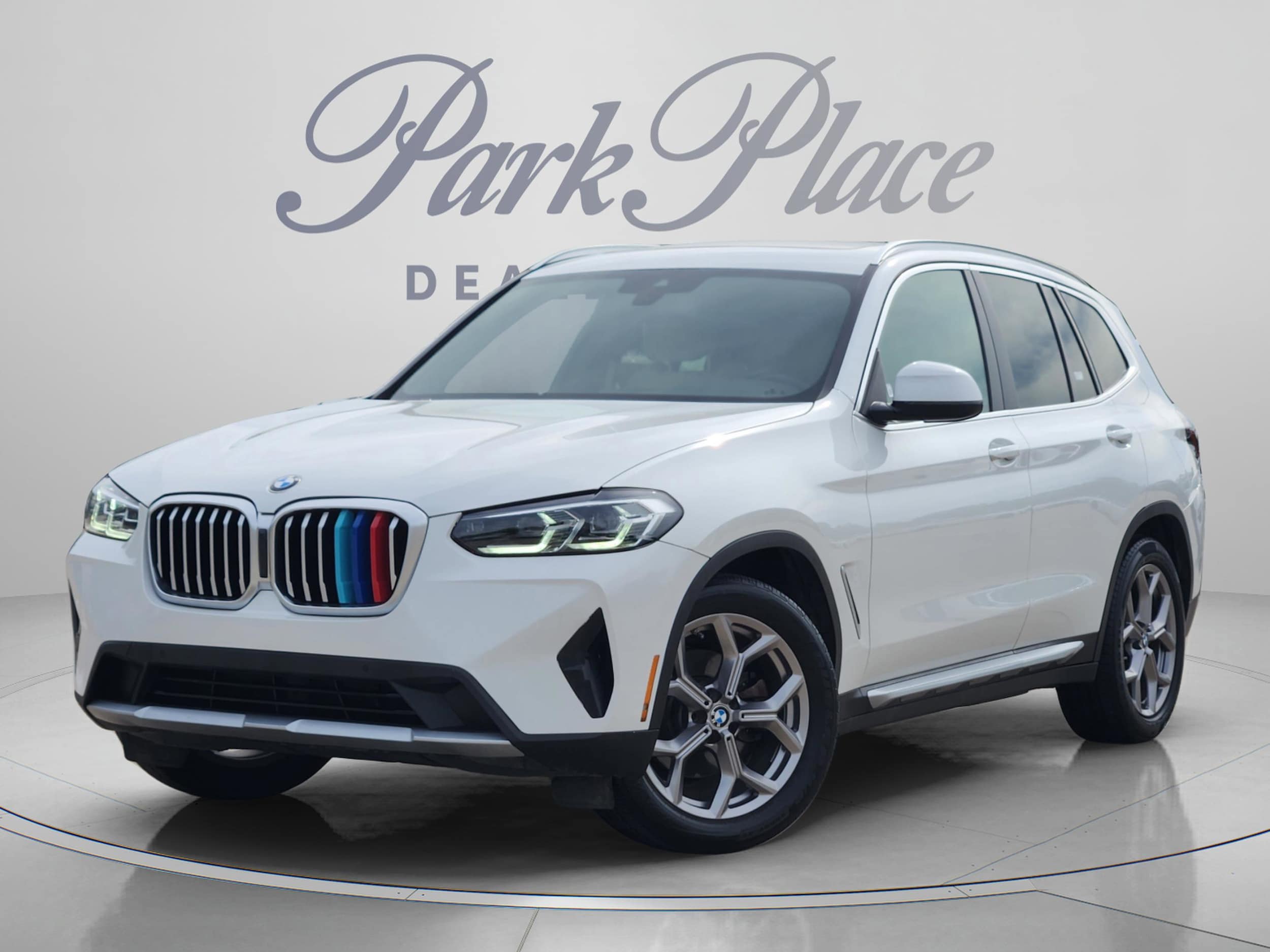 2022 BMW X3 sDrive30i's photo