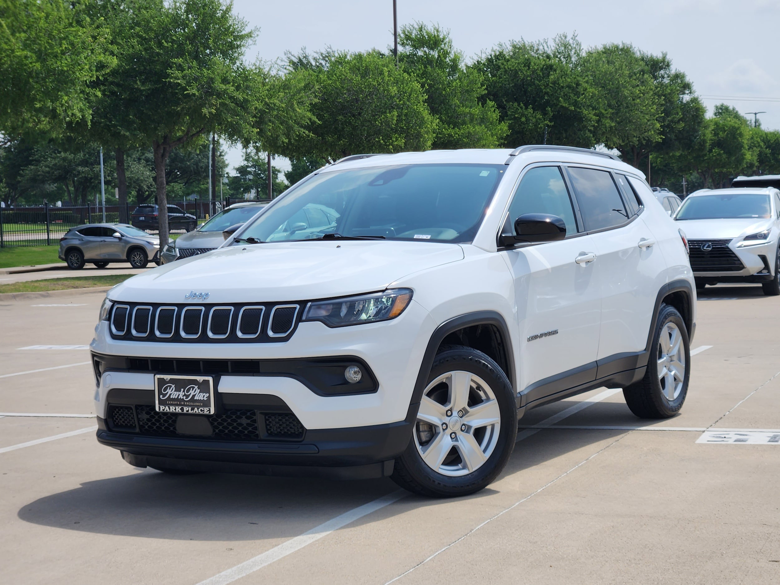 2022 Jeep Compass Latitude's photo