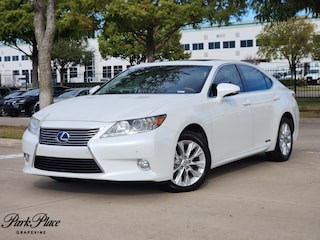 2013 LEXUS ES 300h Luxury Package Sedan