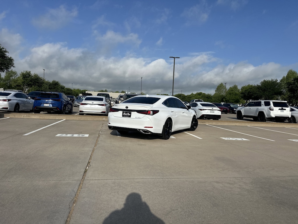 Certified 2022 Lexus ES 350 F Sport Sedan