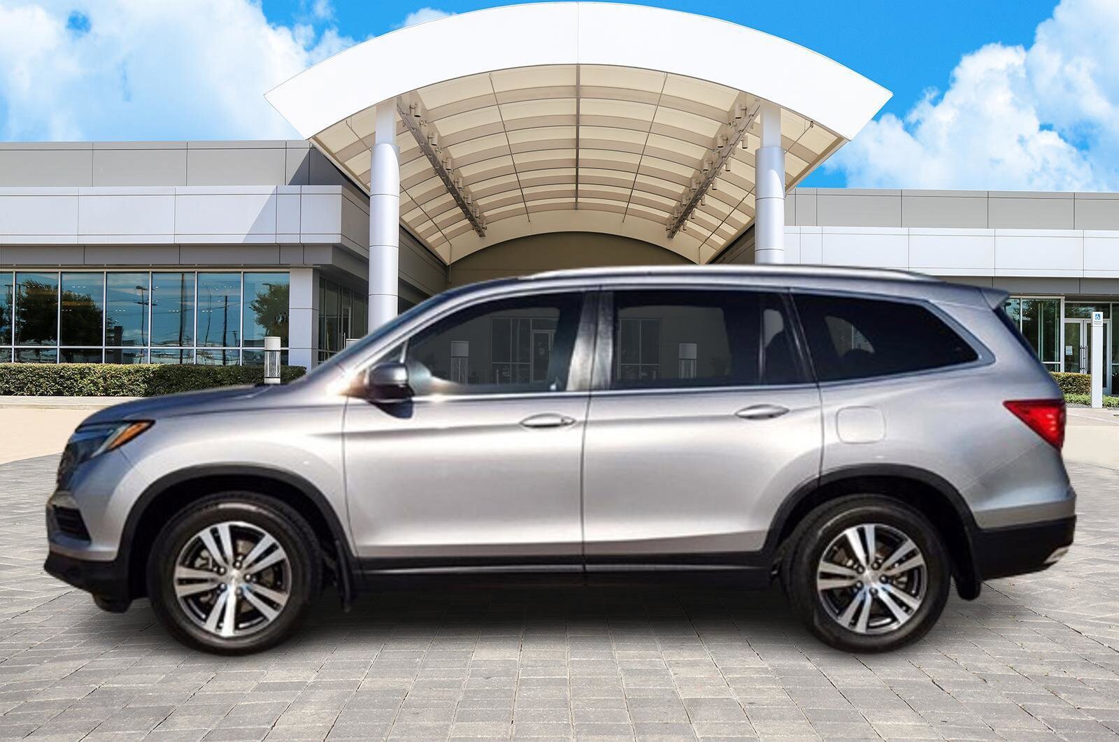 2018 Honda Pilot EX photo 3
