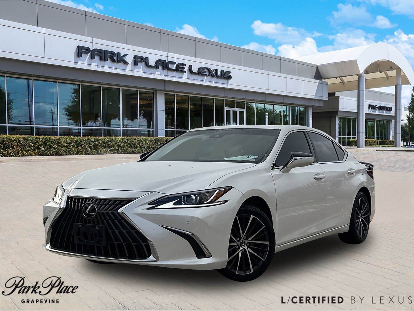 2024 Lexus ES 350's photo
