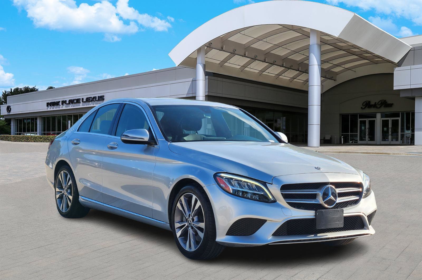Used 2019 Mercedes-Benz C-Class Sedan C300 with VIN 55SWF8DB1KU288620 for sale in Grapevine, TX