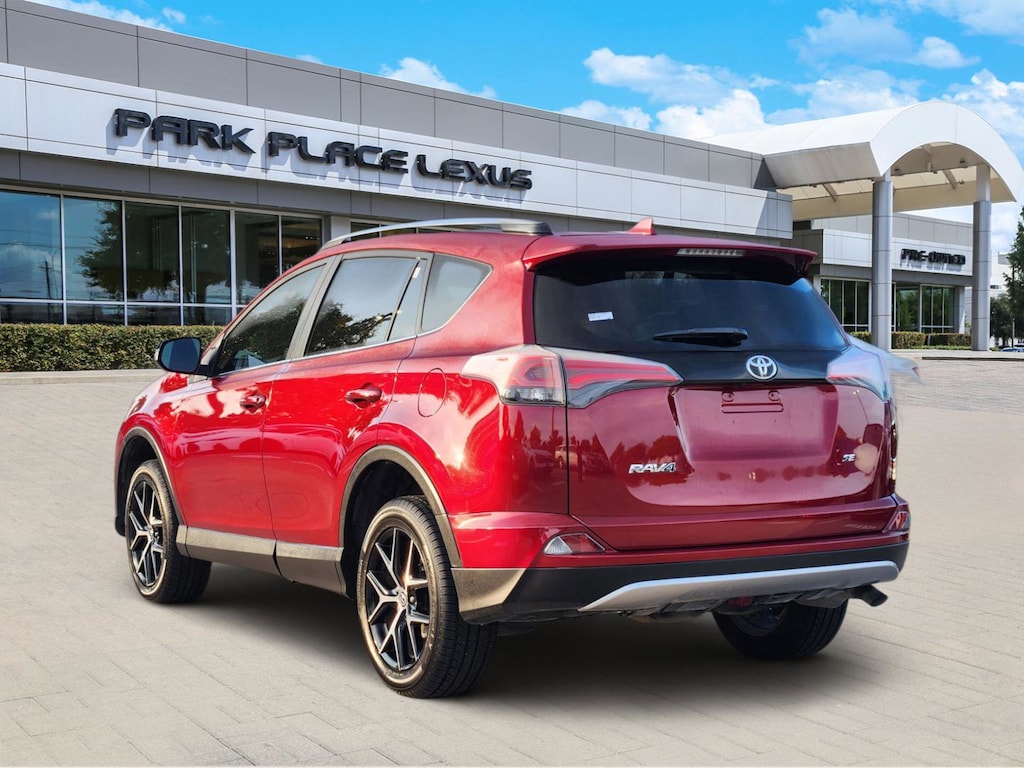 Used 2018 Toyota RAV4 SE SUV