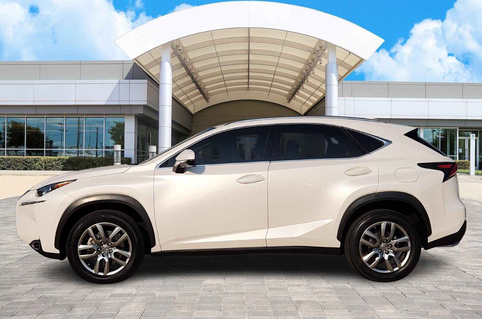2016 Lexus NX 200t Premium photo 2