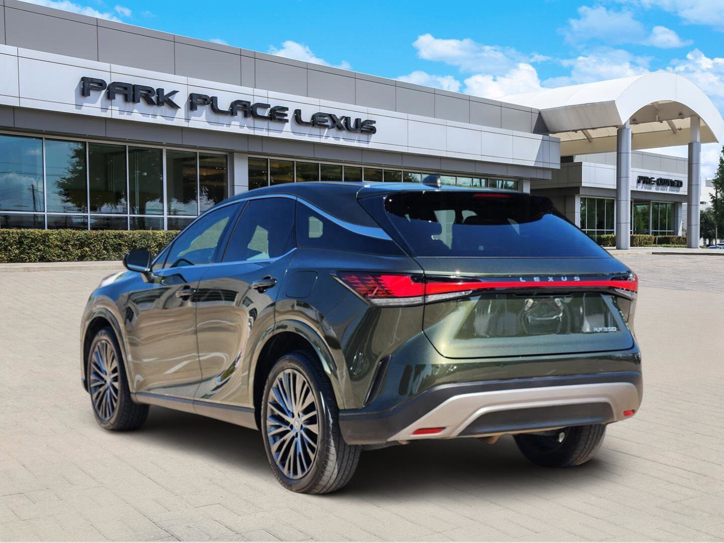 2023 Lexus RX 350 Luxury photo 2