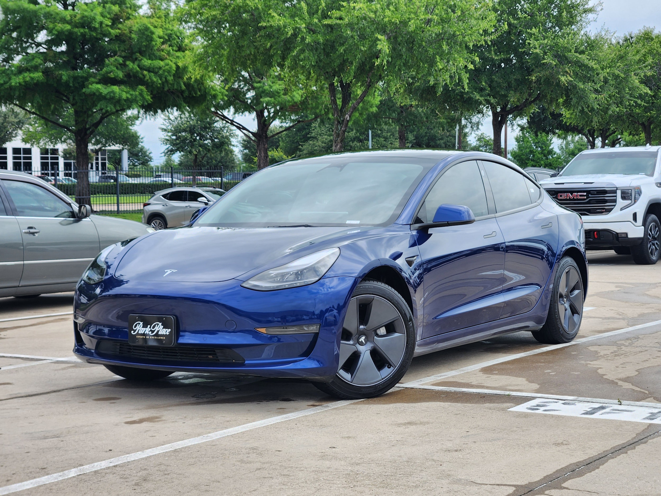 2022 Tesla Model 3 Long Range Dual Motor All-Wheel Drive's photo