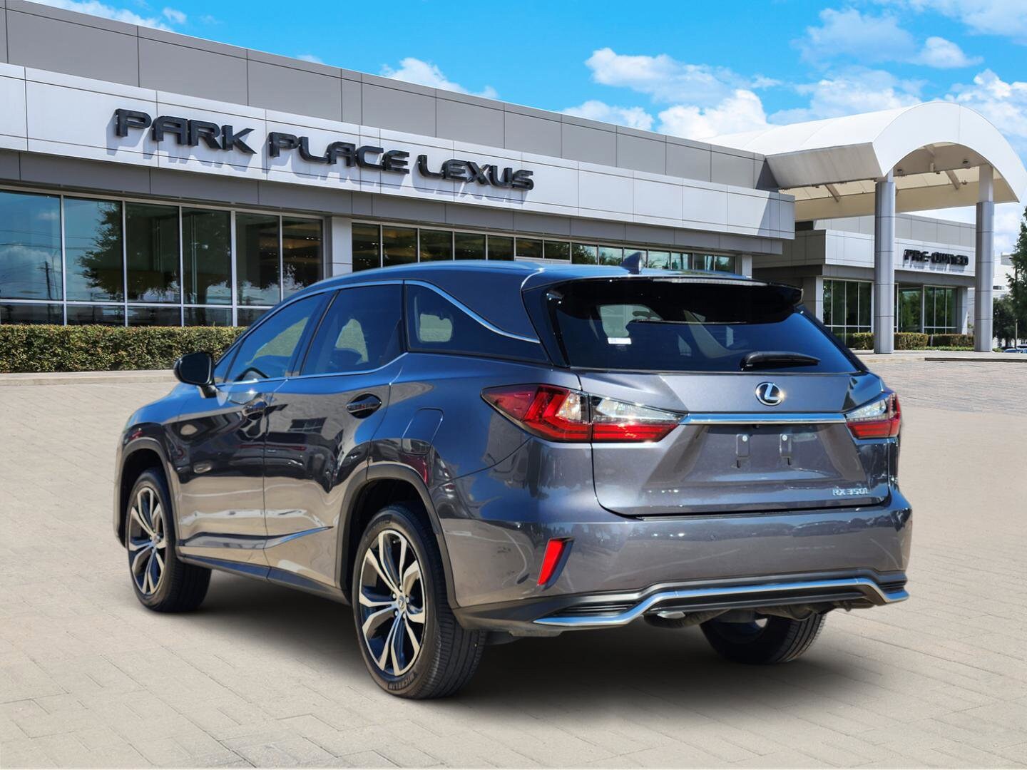 2022 Lexus RX 350L photo 4