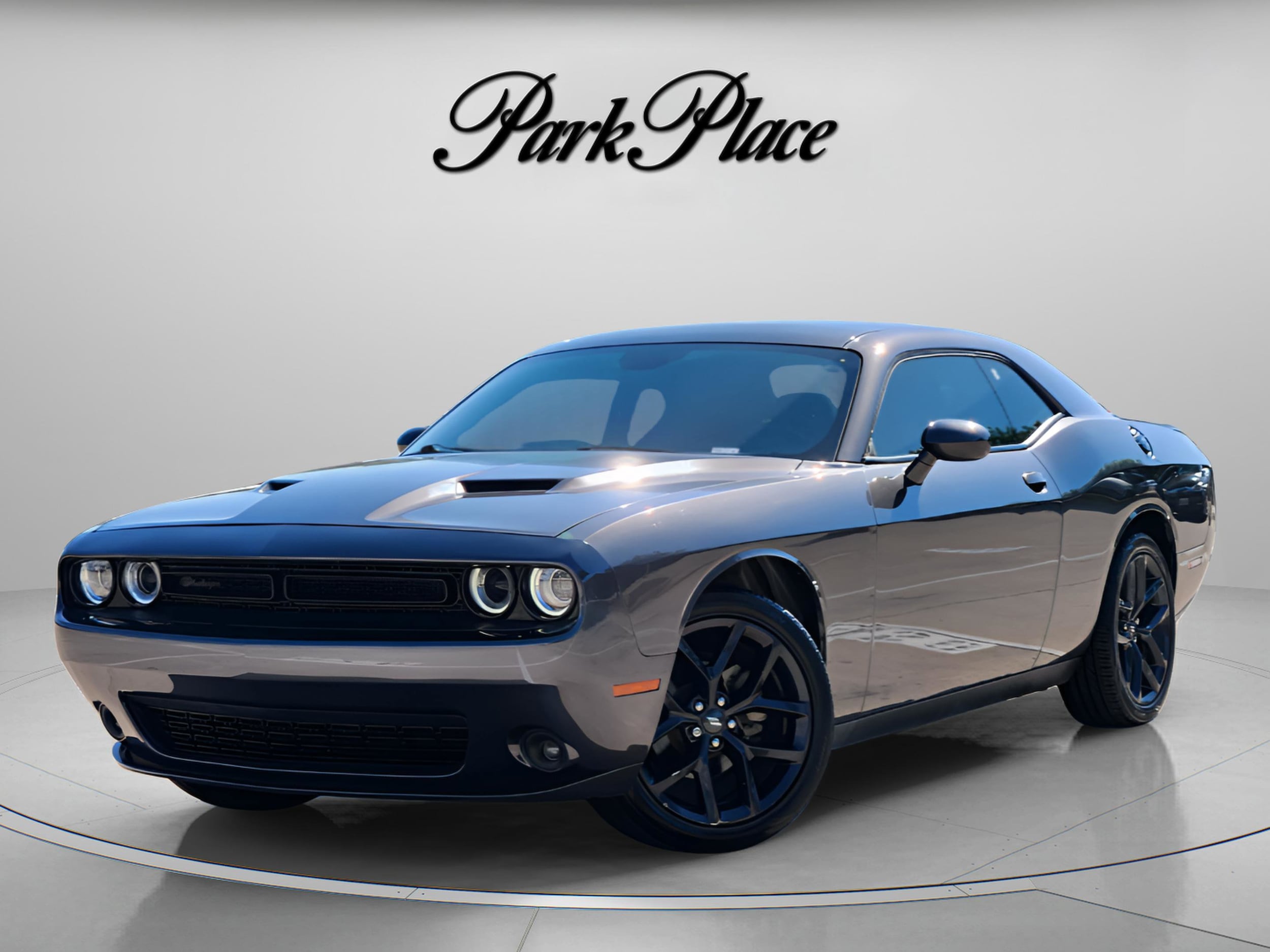 2021 Dodge Challenger SXT Auto's photo
