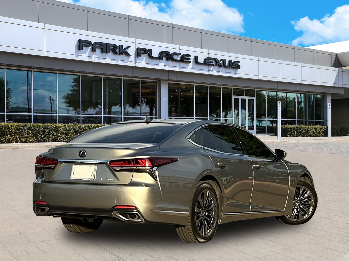 2020 Lexus LS 500 photo 2
