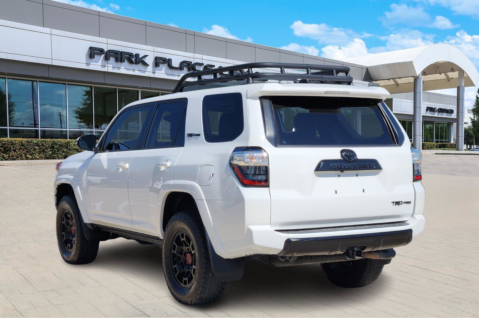 2023 Toyota 4Runner TRD Pro photo 2