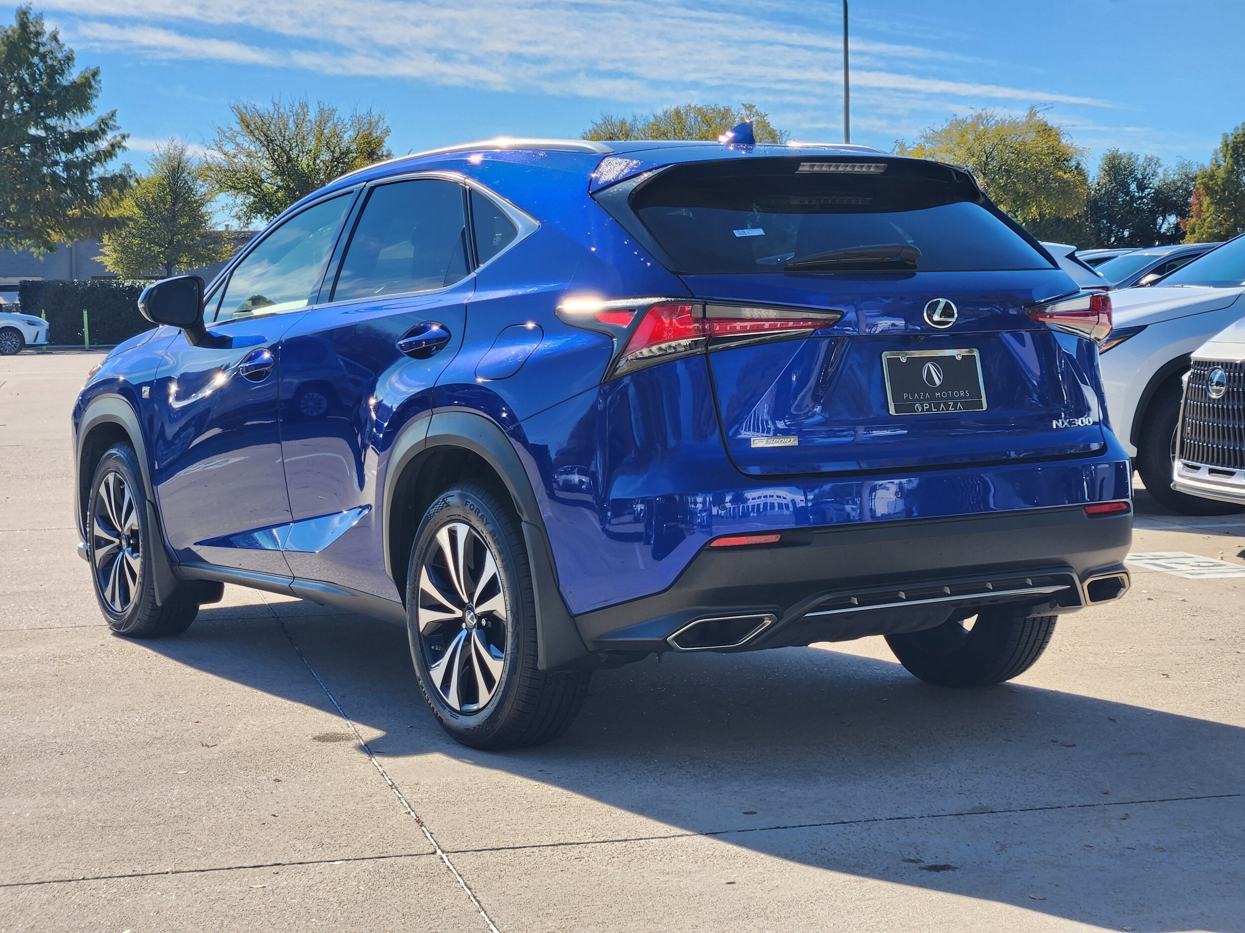 2021 Lexus NX 300 F SPORT photo 4