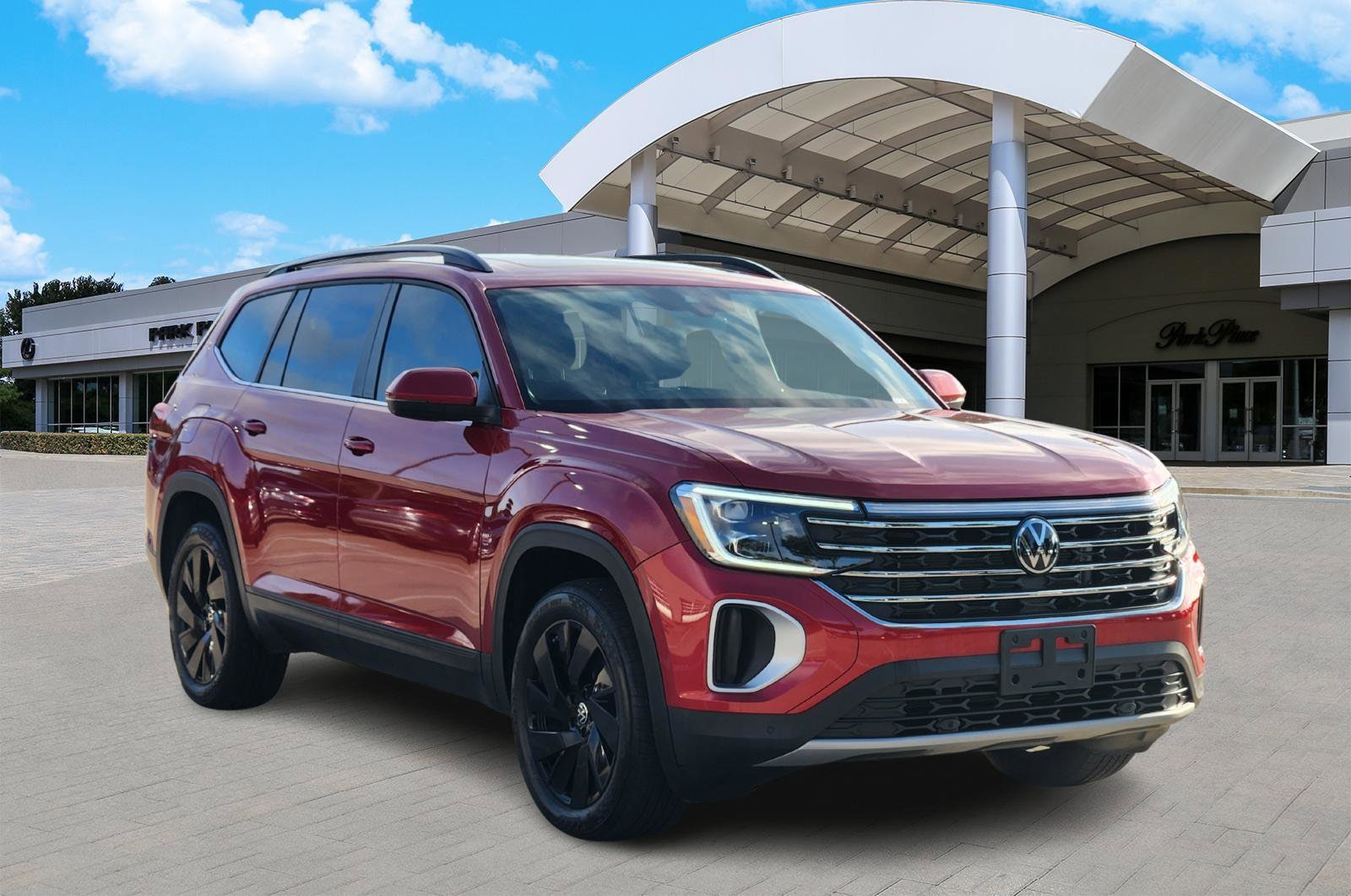 Used 2024 Volkswagen Atlas SE w/Tech with VIN 1V2JR2CA0RC604121 for sale in Grapevine, TX