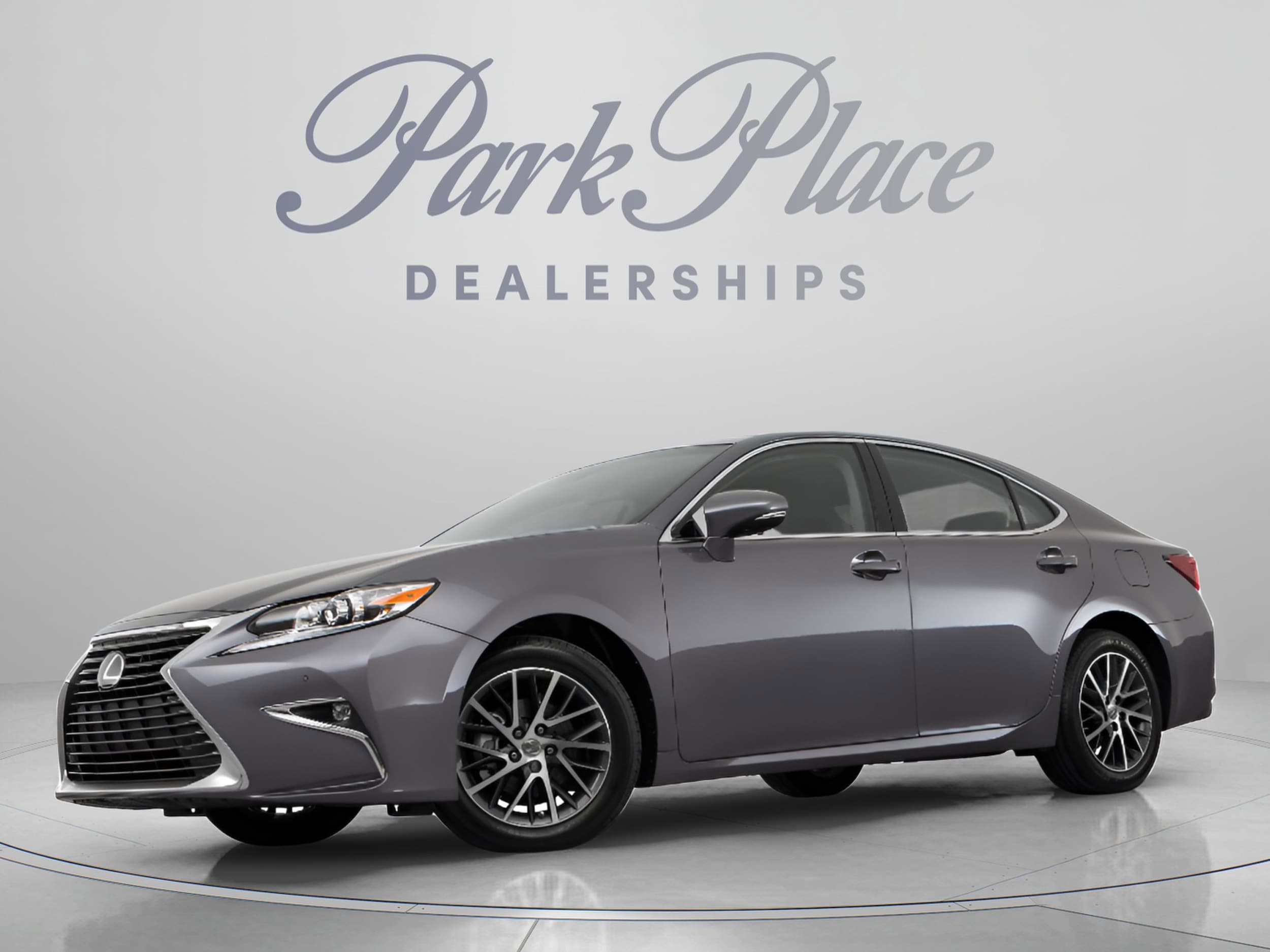 2017 Lexus ES 350 350's photo