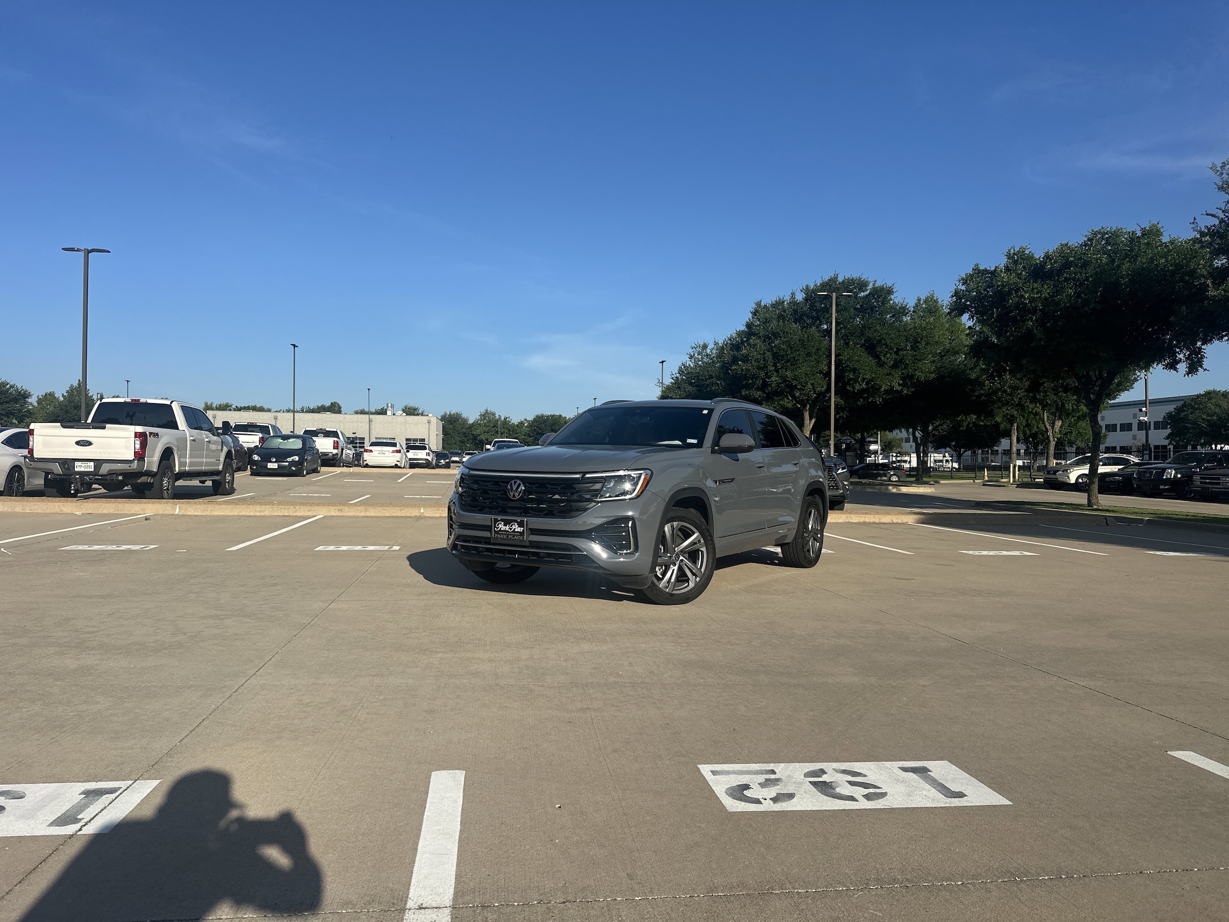 2024 Volkswagen Atlas Cross Sport 2.0T SEL R-Line 4MOTION's photo