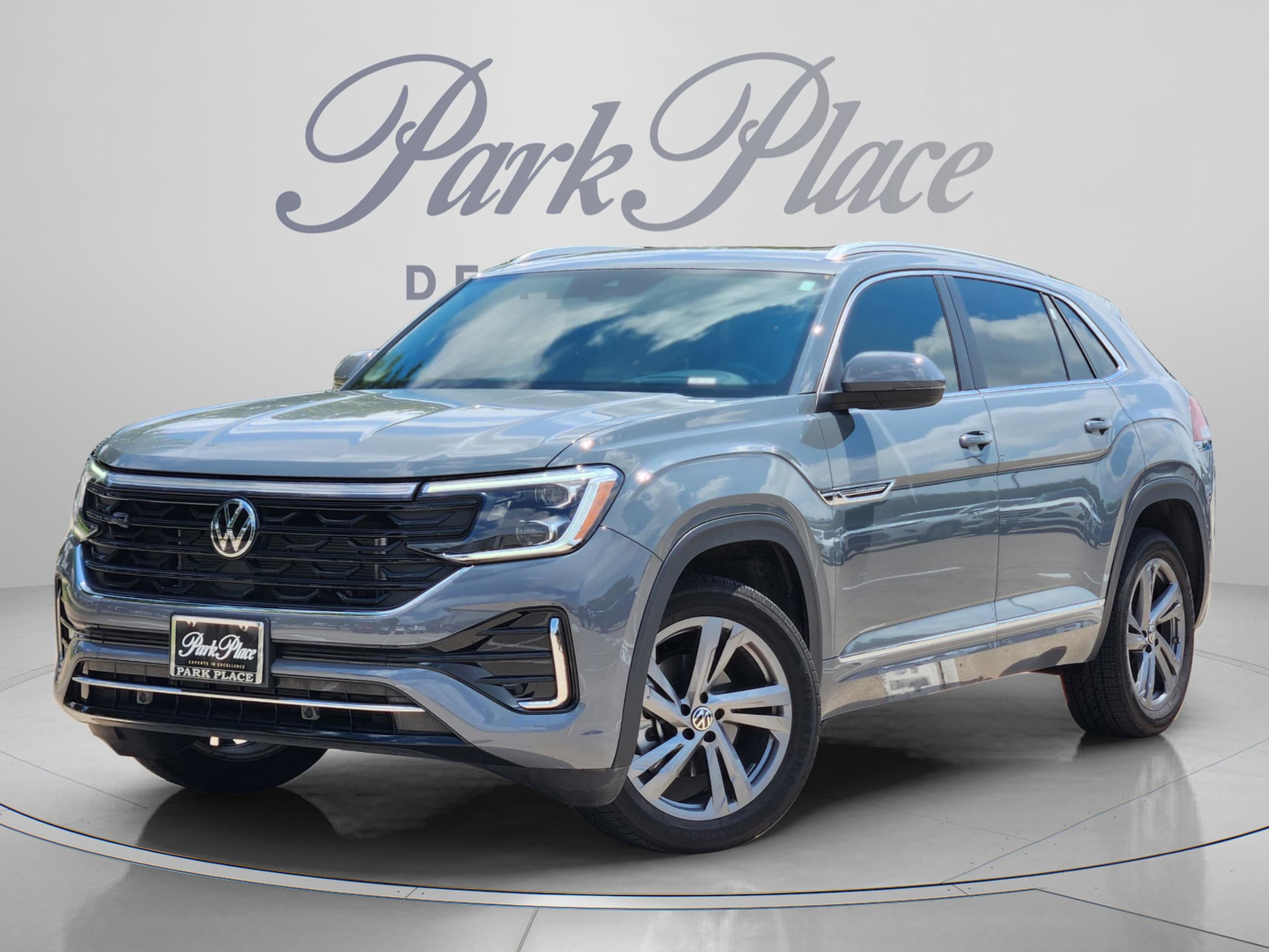 2024 Volkswagen Atlas Cross Sport 2.0T SEL R-Line 4MOTION's photo