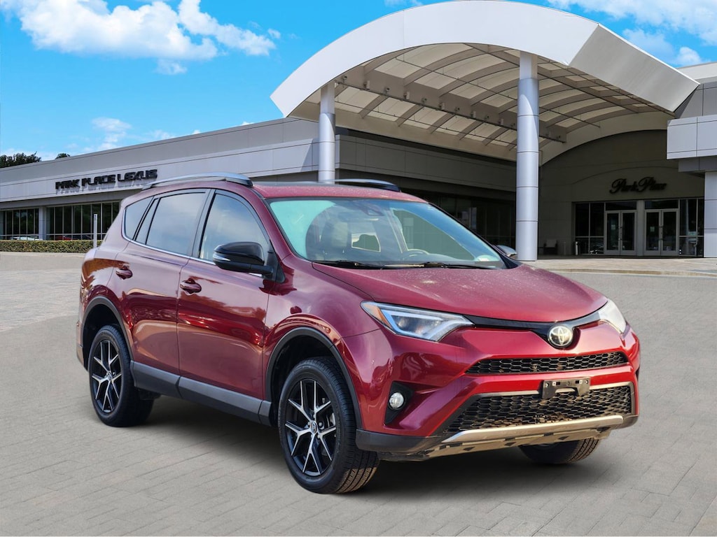 Used 2018 Toyota RAV4 SE SUV