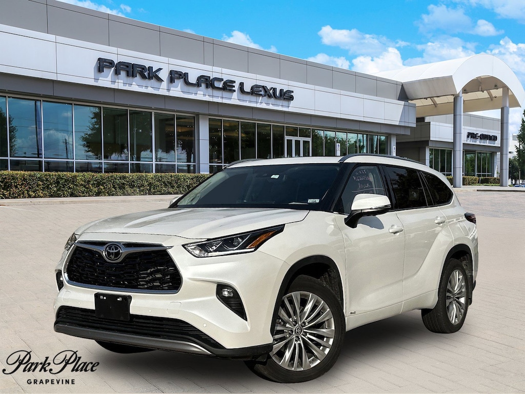 Used 2025 Toyota Highlander Hybrid Platinum SUV